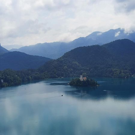 Koca V Gozdu, Forest House Near Bled Bagian luar foto