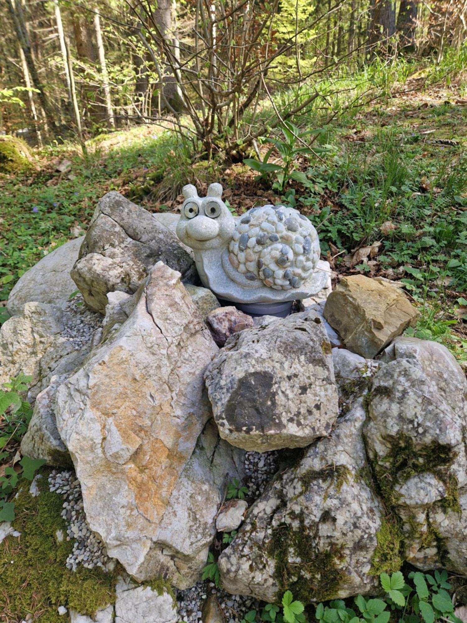 Koca V Gozdu, Forest House Near Bled Bagian luar foto